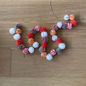 Pom Pom Garland